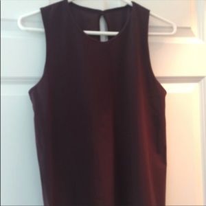 Lululemon keyhole tank 8